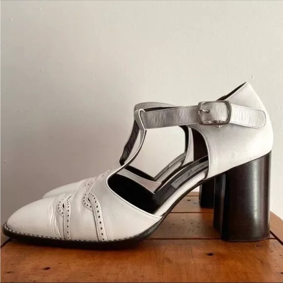 Vintage White Italian Leather T-strap Stacked Buckle Chunky Heel Shoes 36 - Picture 3 of 11